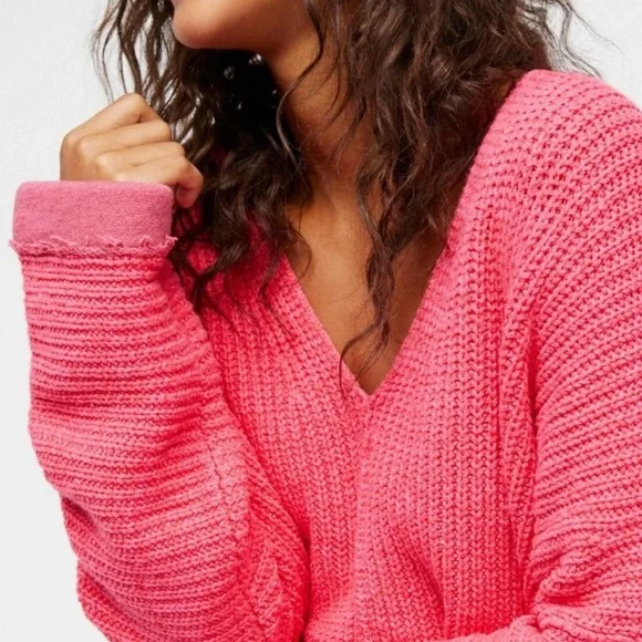 SOLD Free People Take Me Over V-Neck Sweater Oversized Pink - Picture 5 of 6